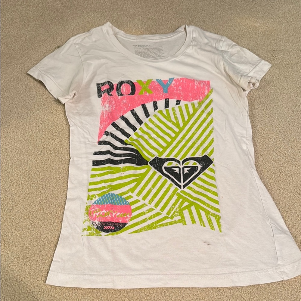 Pacsun 2000s millennial Roxy White Graphic T-Shirt